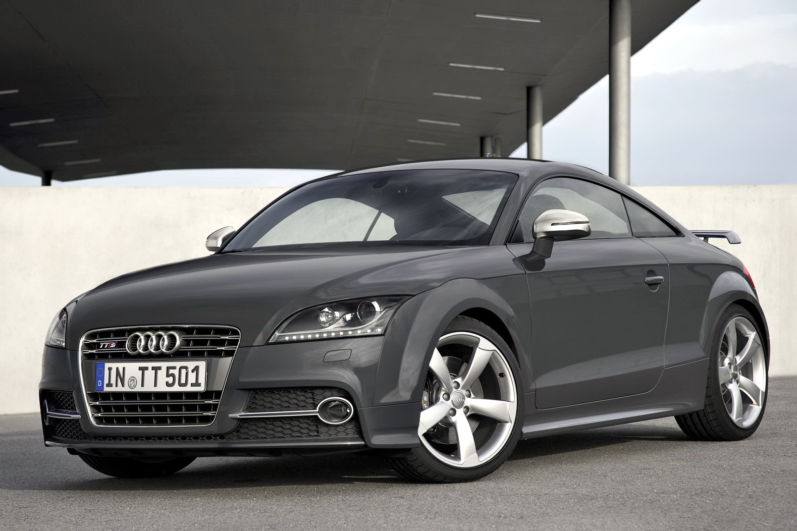 Audi-TTS-Competition