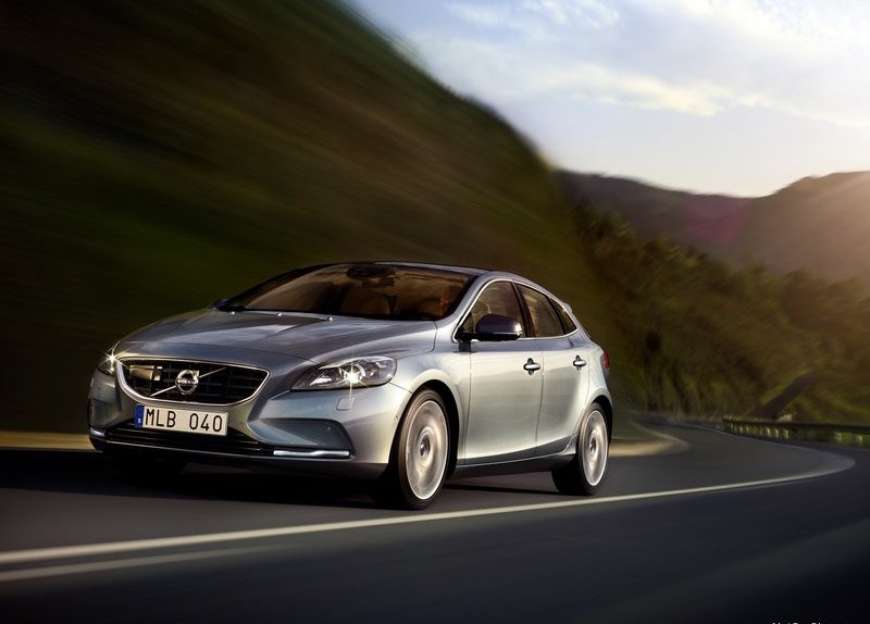 volvo v40