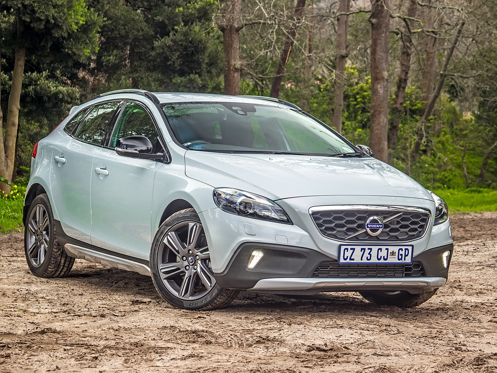 Volvo V40 D4