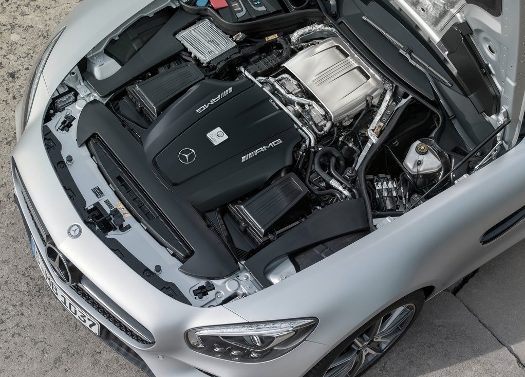 Mercedes-AMG-GT-S-Engine
