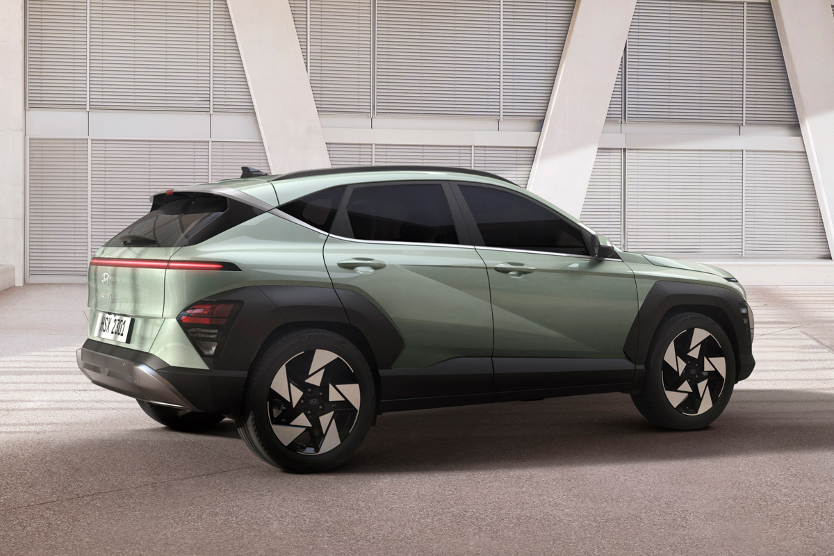 2023 Hyundai Kona in profile.