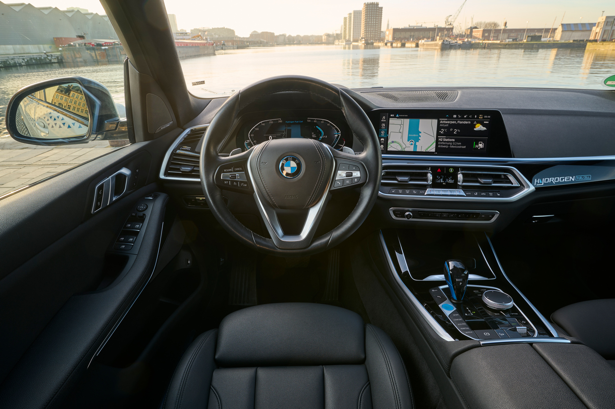 BMW iX5 Hydrogen prototype cabin.
