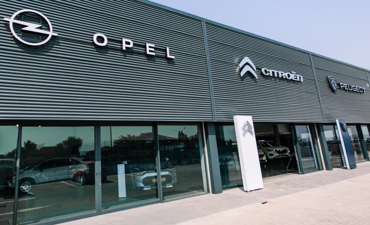A Stellantis group multifranchise outlet.