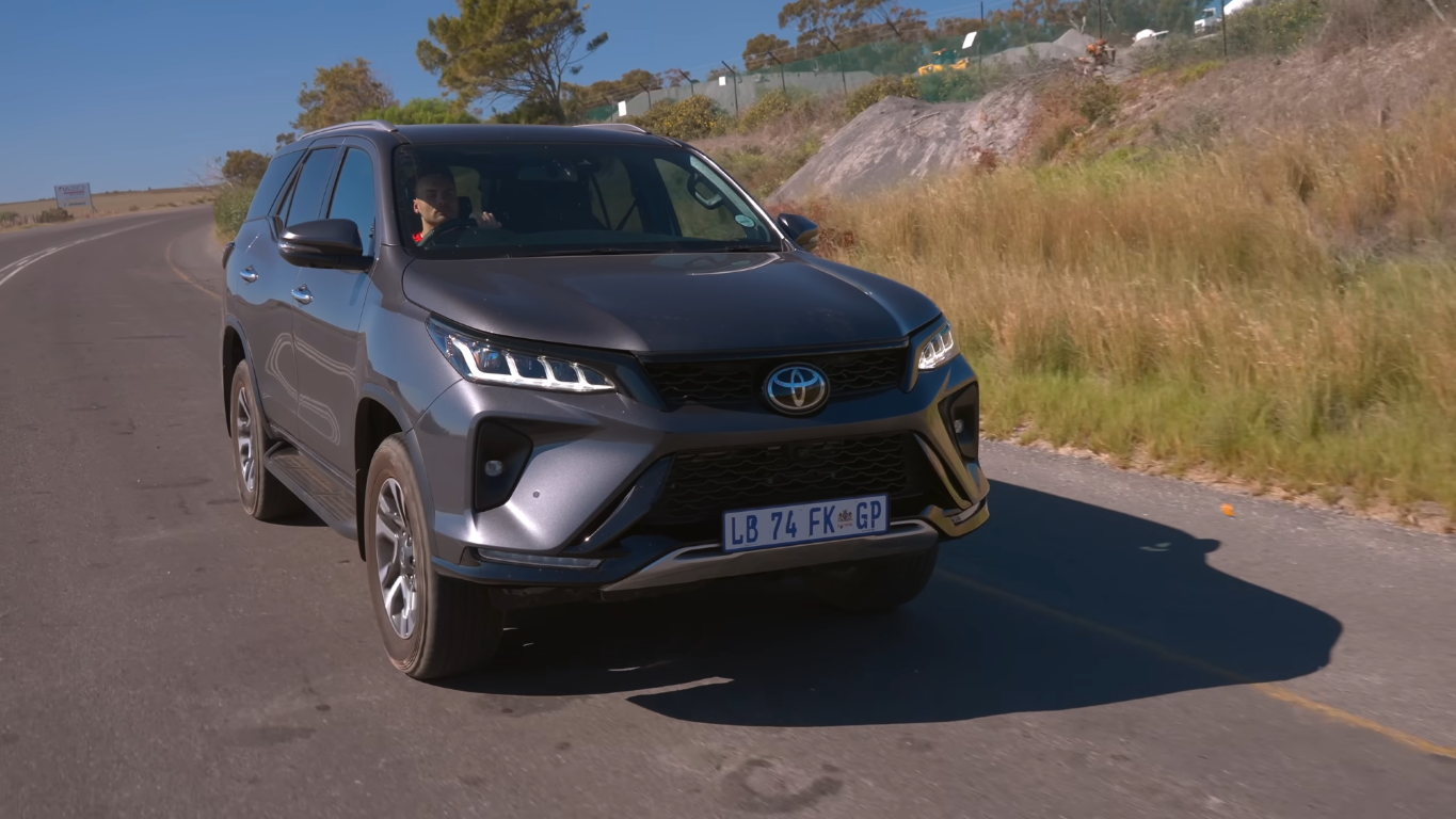 Toyota Fortuner 2023