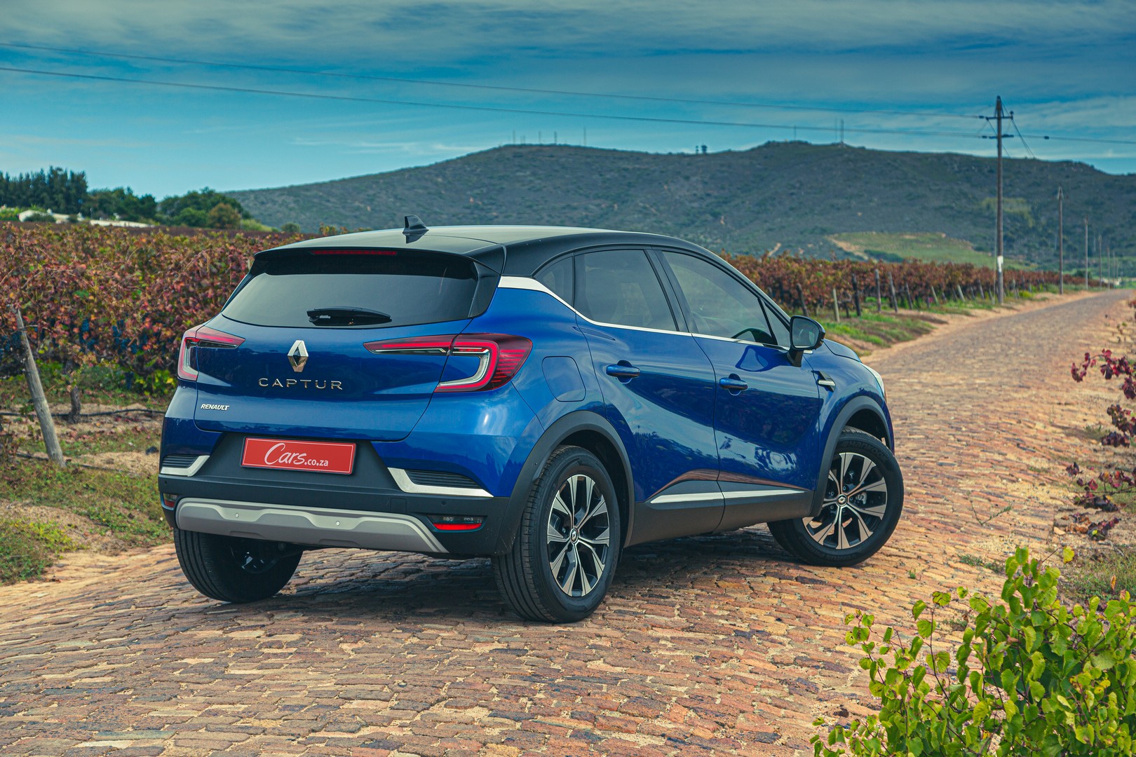 Renault Captur rear