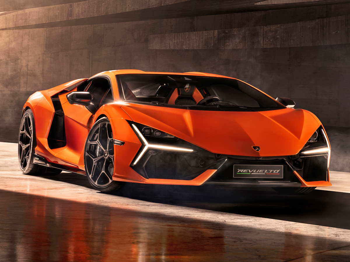 Lamborghini Revuelto