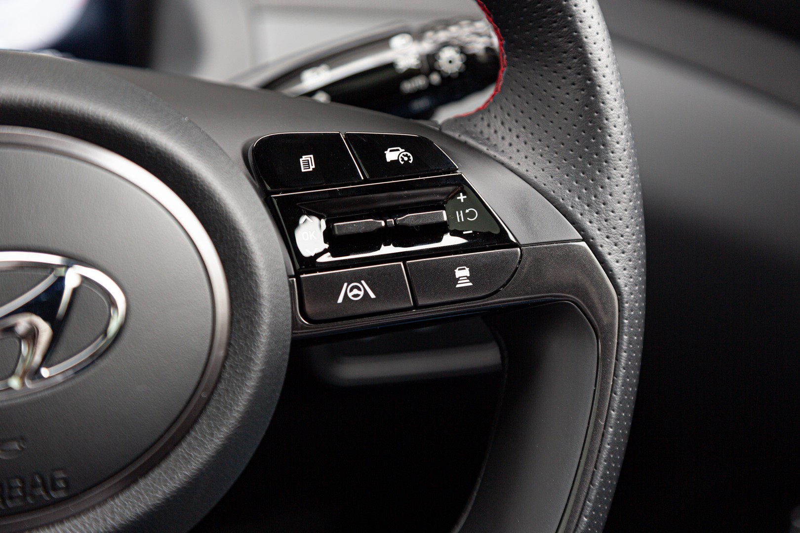 Hyundai Tucson N Line has a multifunction steering wheel.