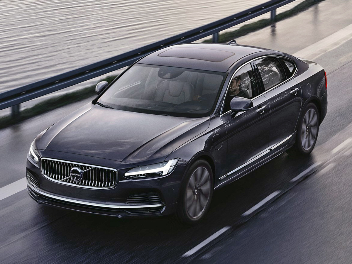 Volvo S90 T8 AWD