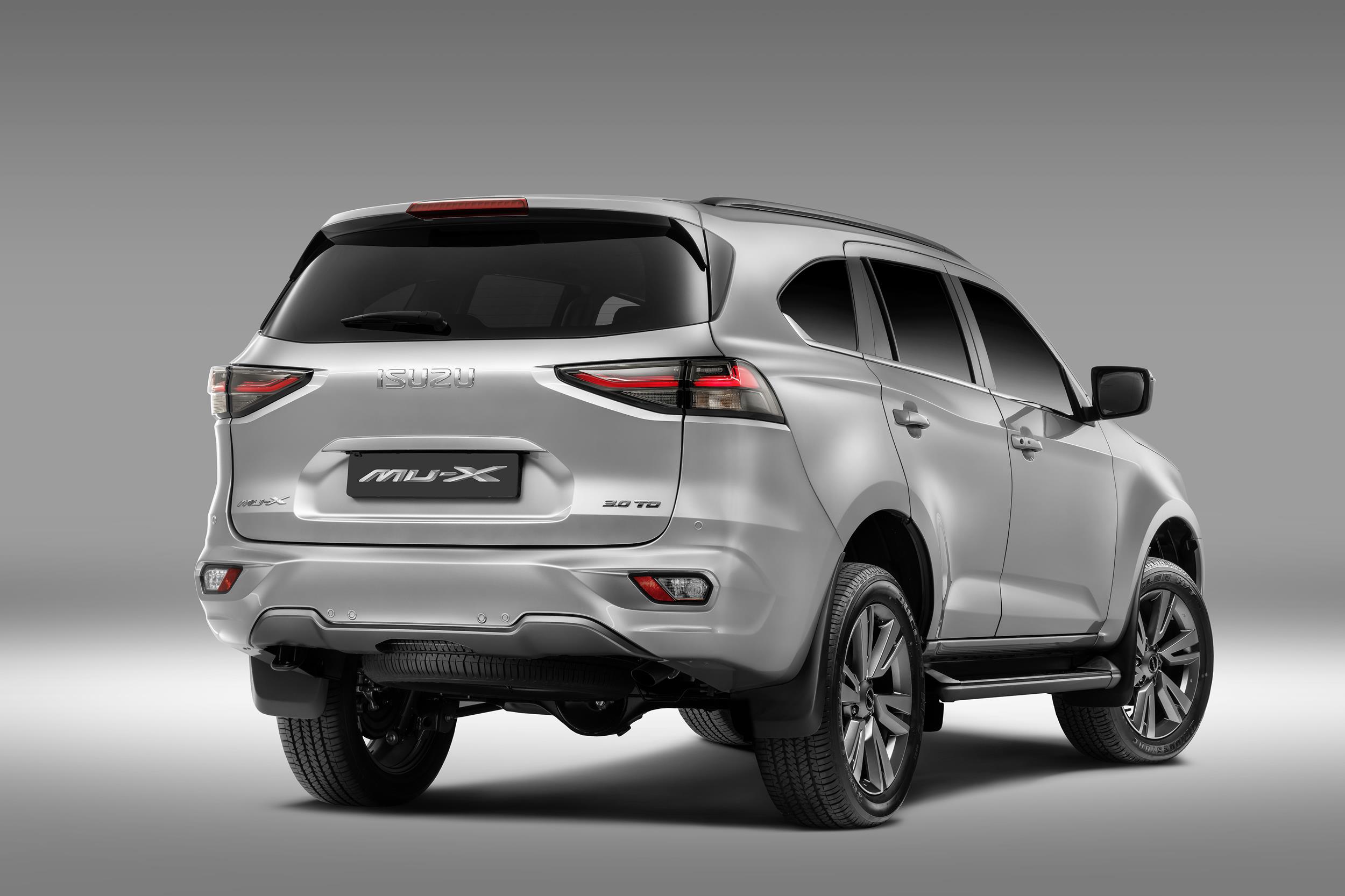 The Isuzu D-Max AT35 would benefit greatly from adopting the MU-X's rear suspension setup.