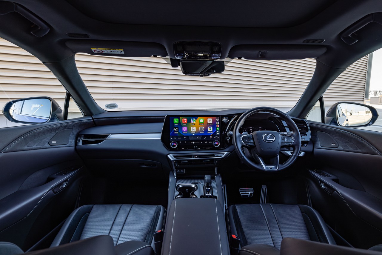 Lexus RX interior 2023