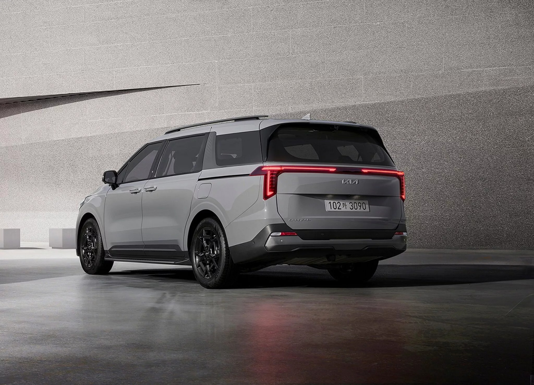 2025 Kia Carnival rear