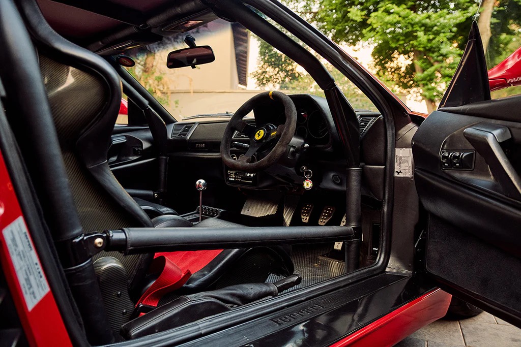 Ferrari F355 Special cockpit