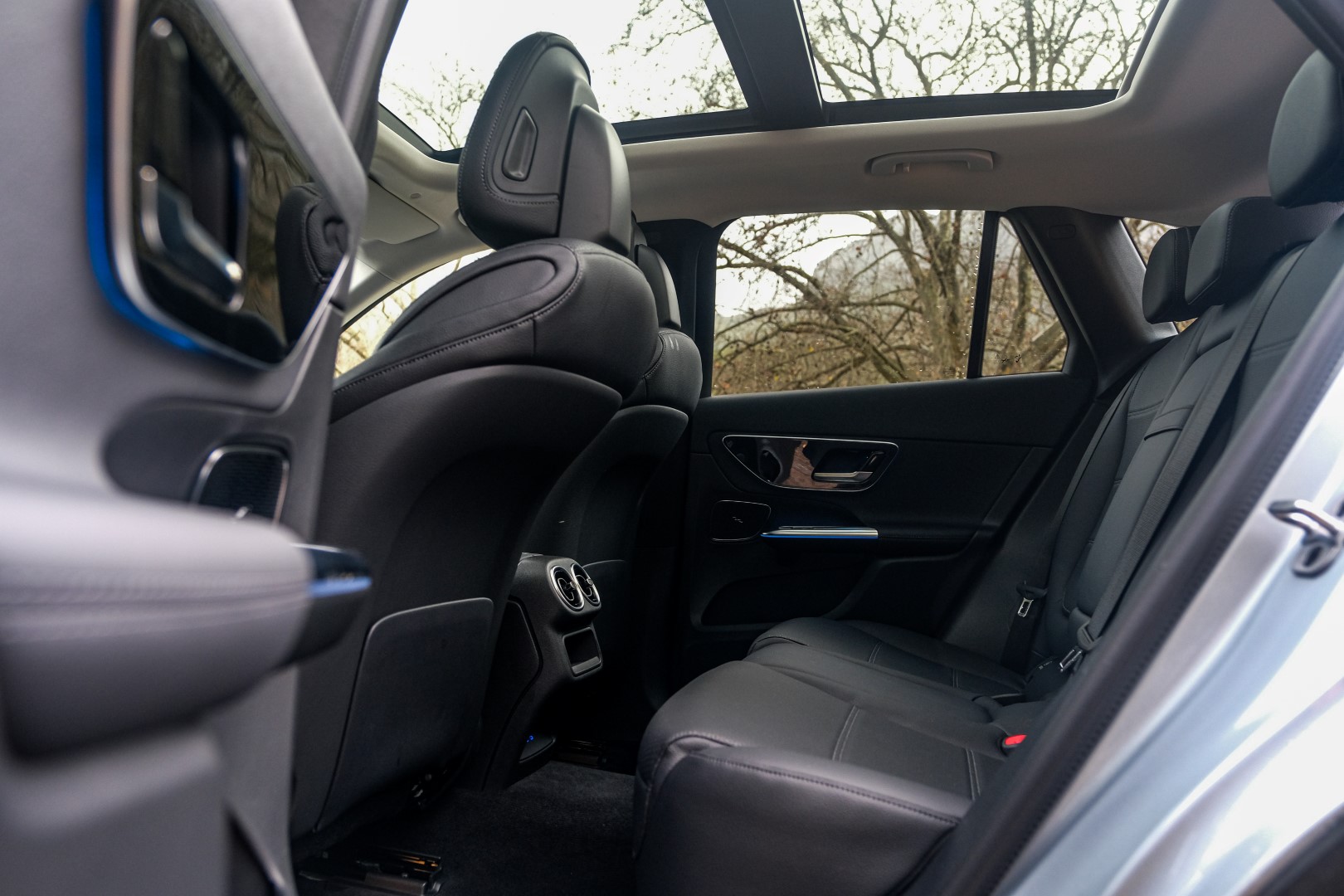 mercedes-benz glc rear bench
