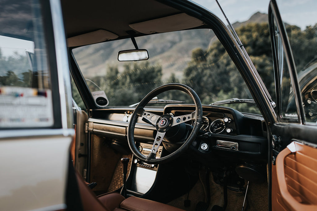 BMW 2002tii cockpit