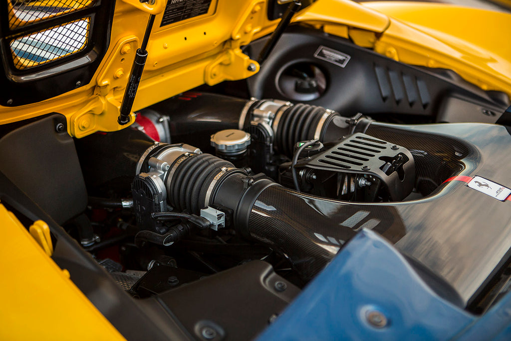 Ferrari 458 Speciale Aperta engine bay