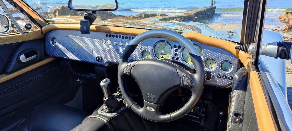 Morgan Aero 8 driver's view