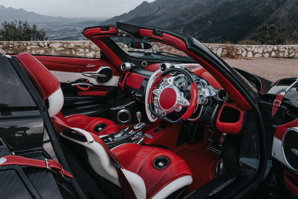 Pagani Huayra Roadster interior