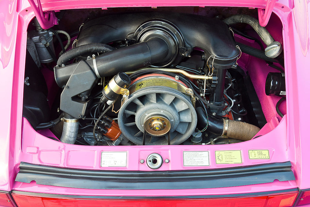 Porsche 911 Carrera 2.7 MFI engine bay