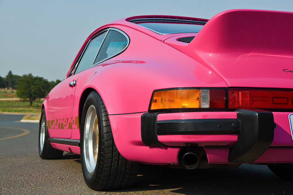 Porsche 911 Carrera 2.7 MFI rear three-quarter close-up