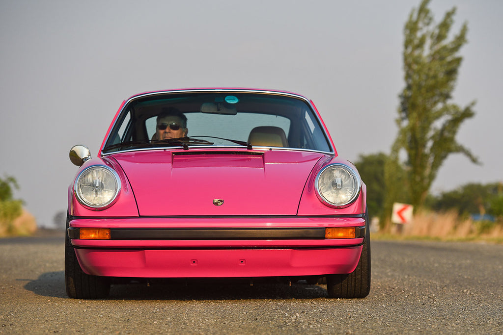 Porsche 911 Carrera 2.7 MFI front view