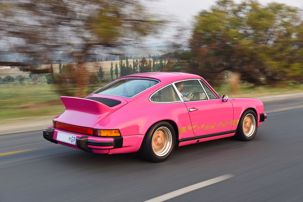 Porsche 911 Carrera 2.7 MFI rear three-quarter tracking shot