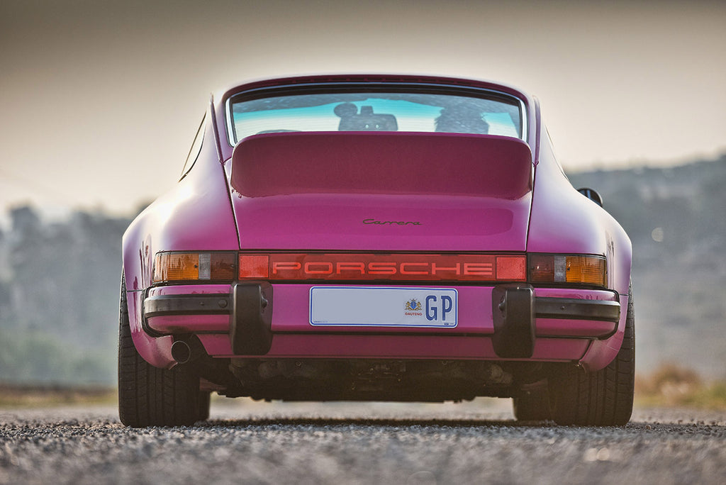 Porsche 911 Carrera 2.7 MFI rear view