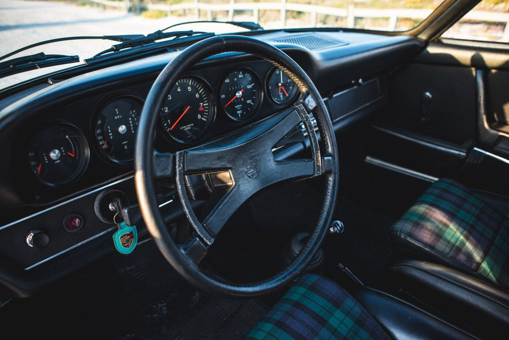 Porsche 911 Carrera RS recreation interior