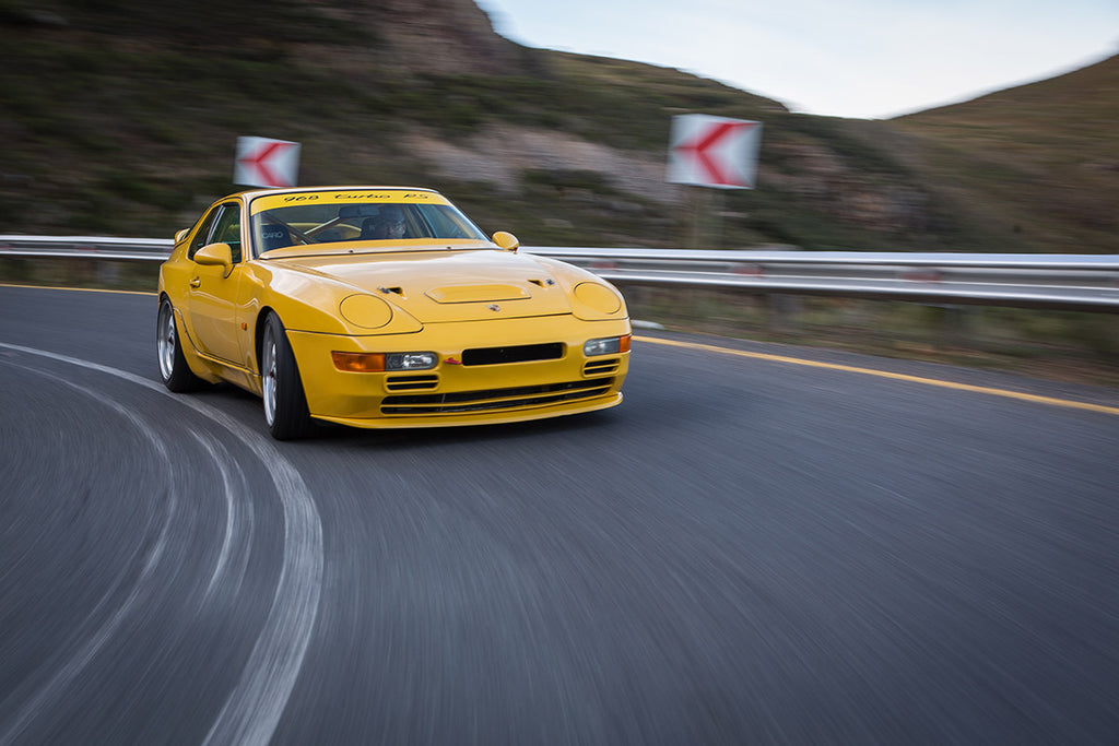 Porsche 968 Turbo RS front three-quarter tracking shot