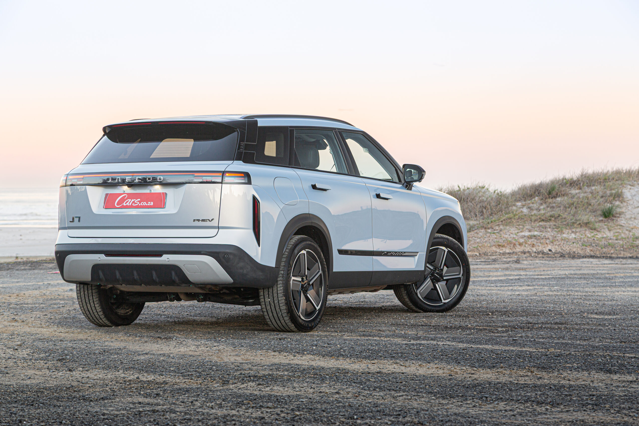 Jaecoo J7 PHEV rear