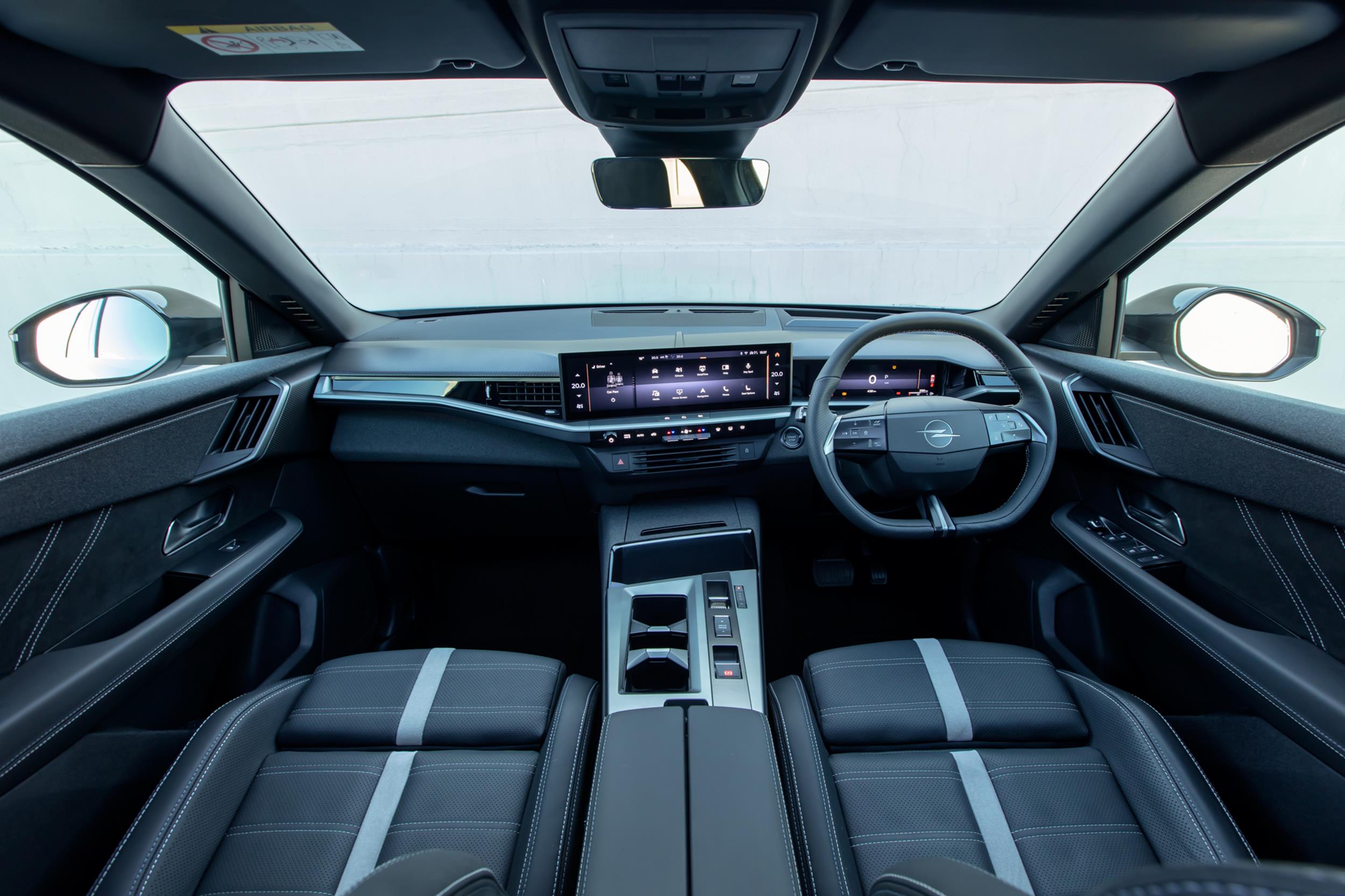 New Opel Grandland cabin