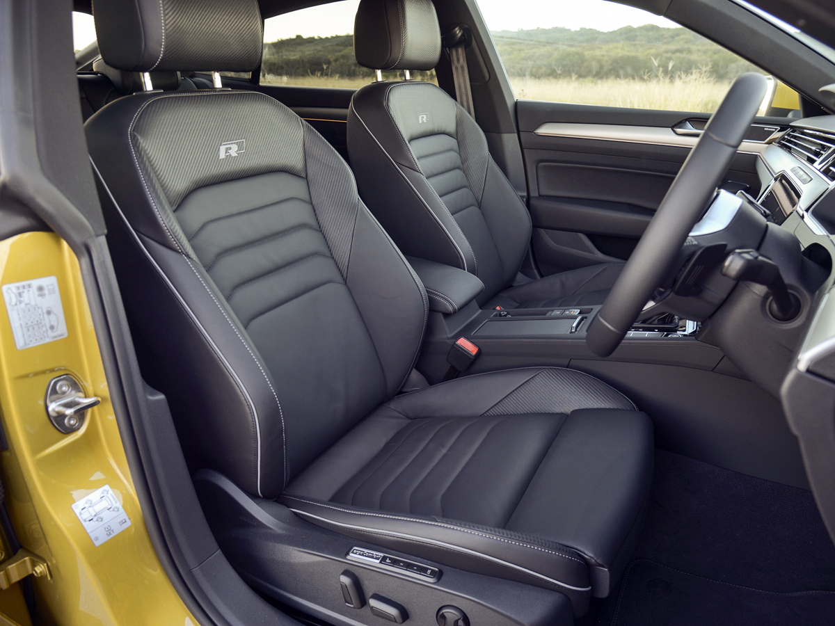 Volkswagen Arteon front seats