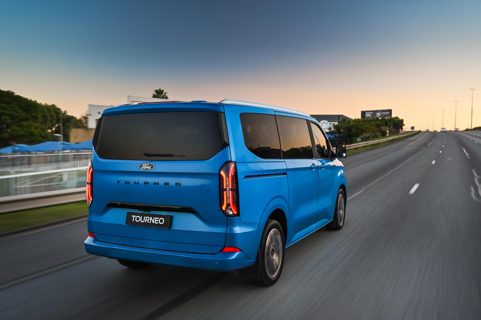 Ford Tourneo Titanium X rear driving