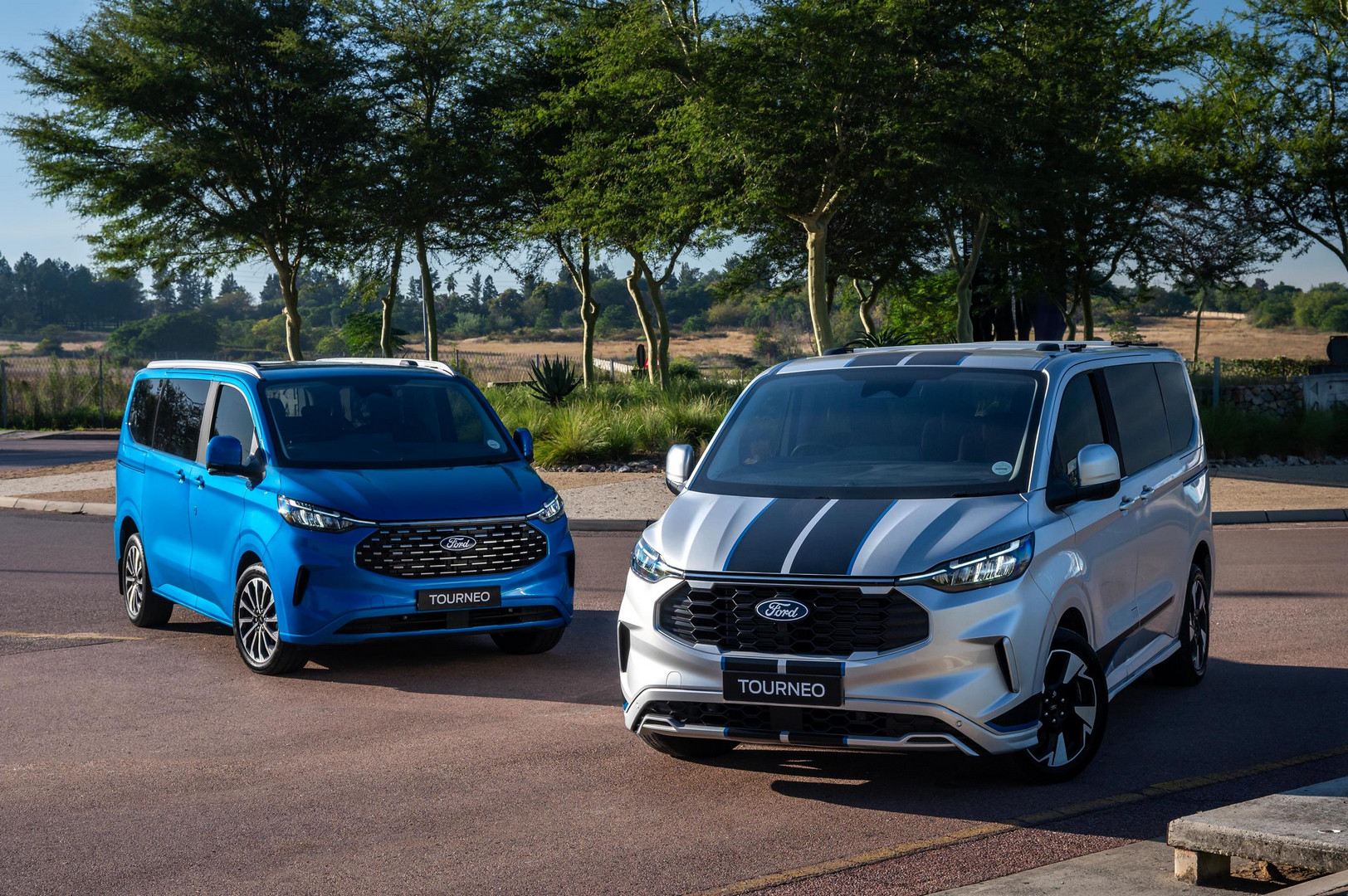 Ford Tourneo Sport and Titanium X