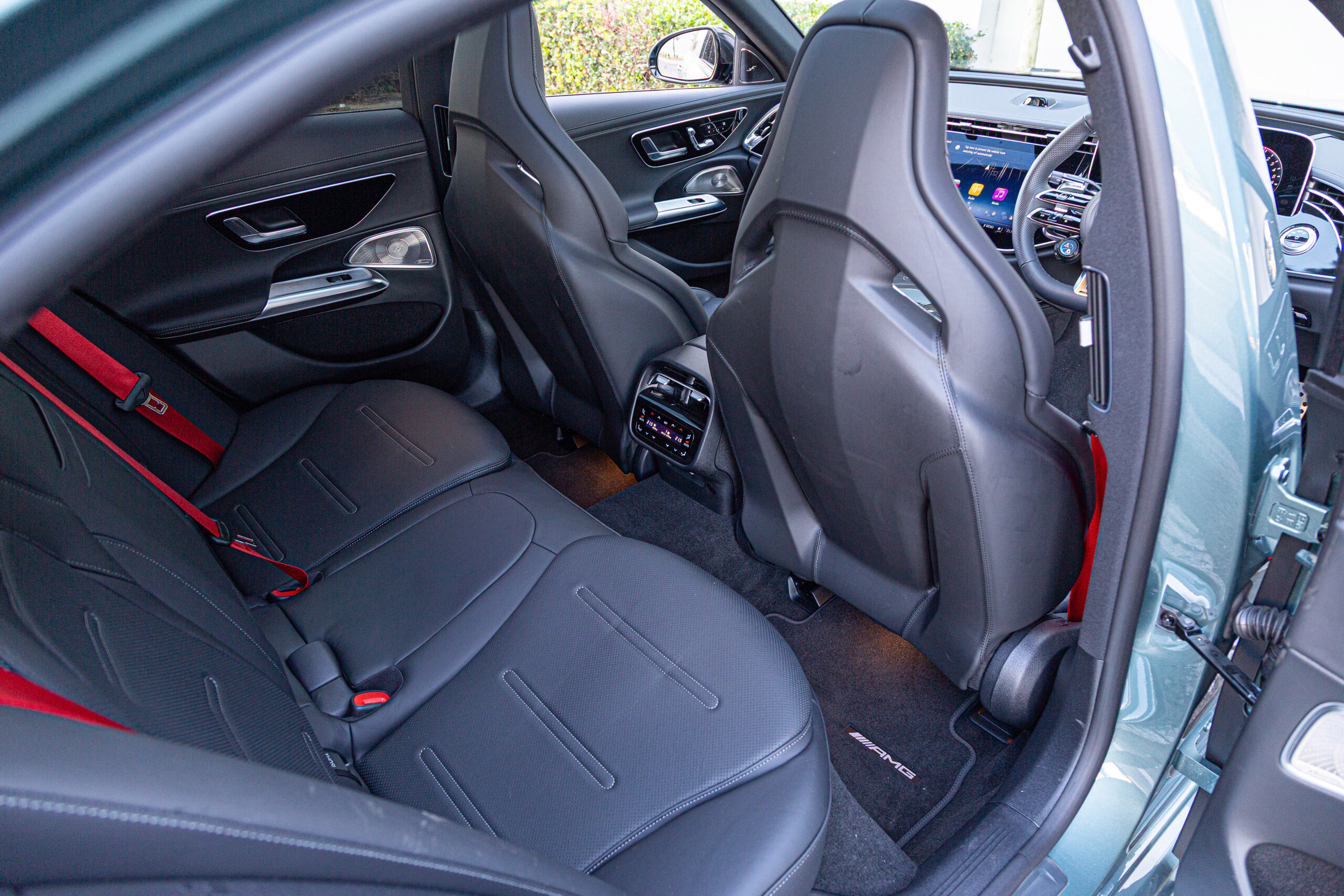 Mercedes-AMG E53 rear space