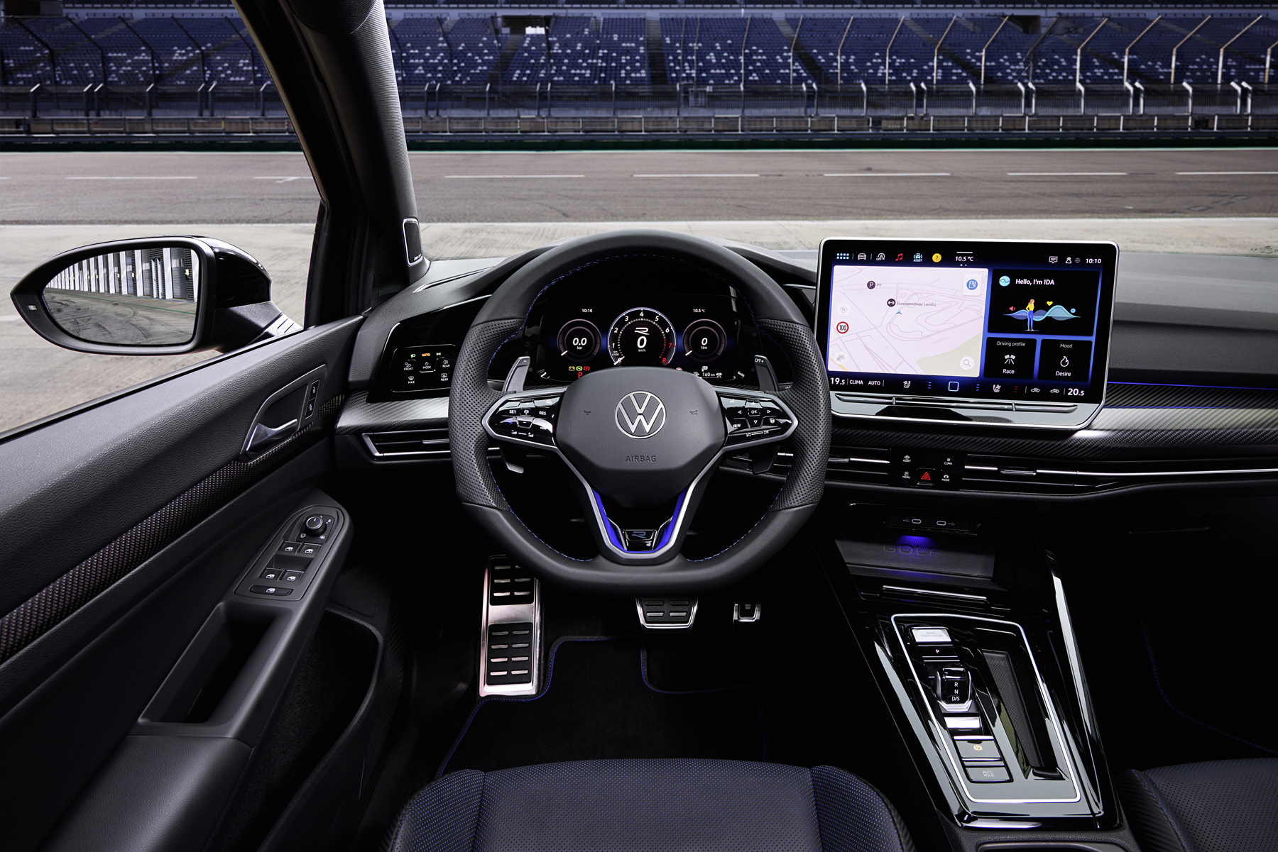 VW Golf 8.5 R front of cabin