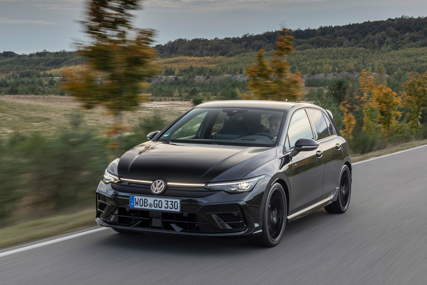 VW Golf 8.5 R front tracking shot