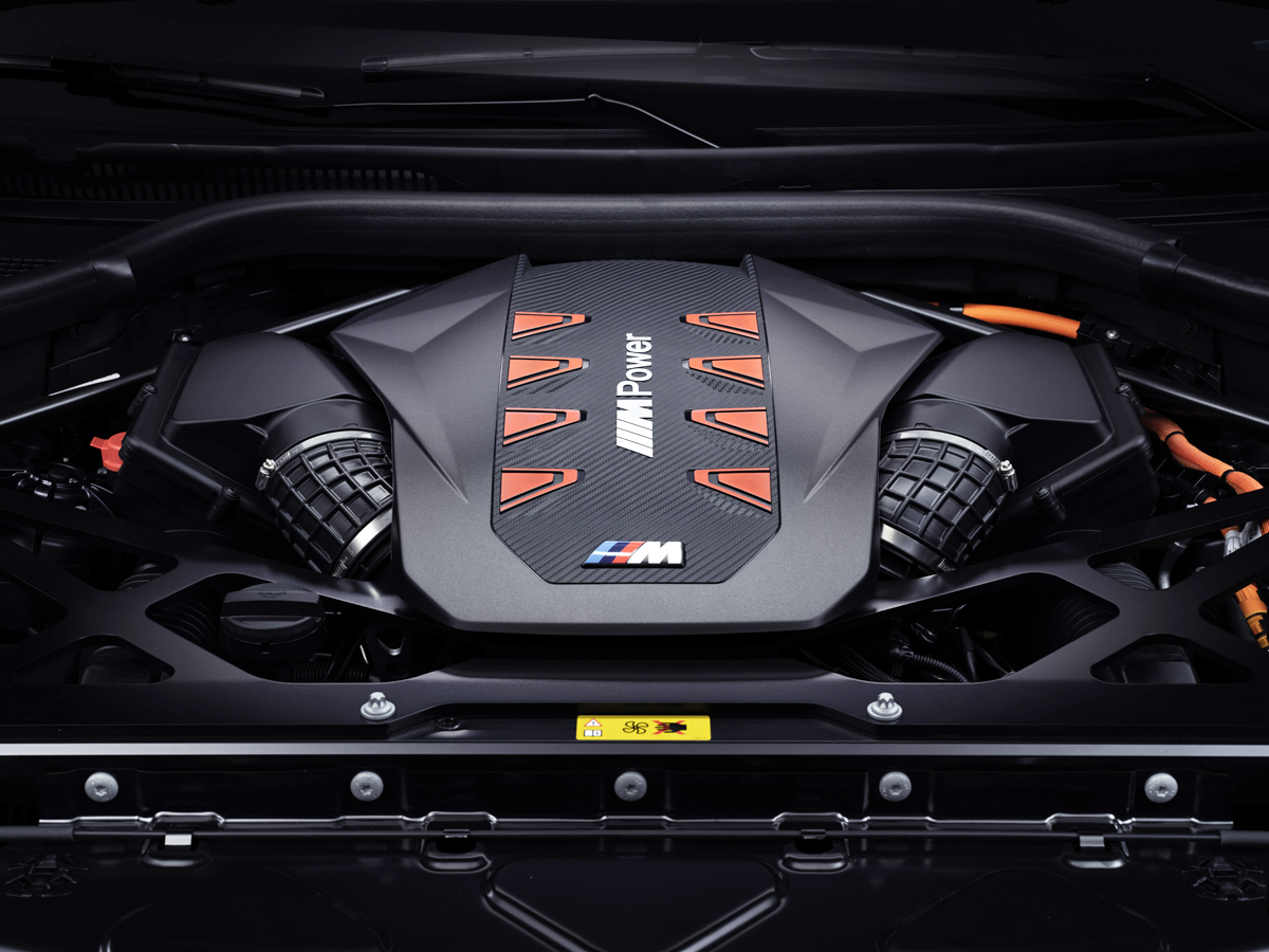 BMW XM Label engine
