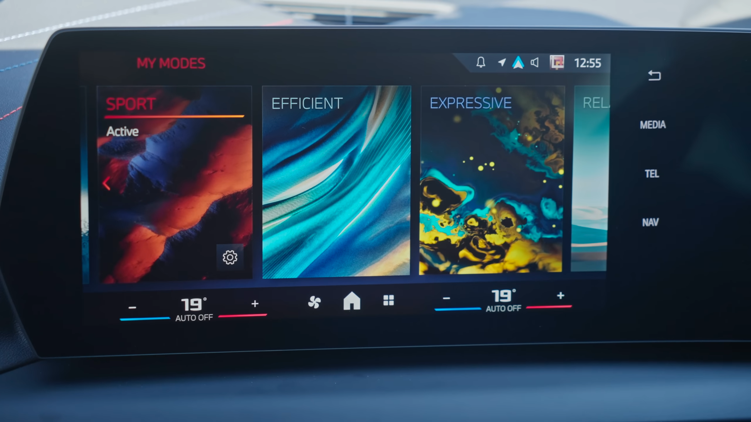 BMW M135 xDrive infotainment screen