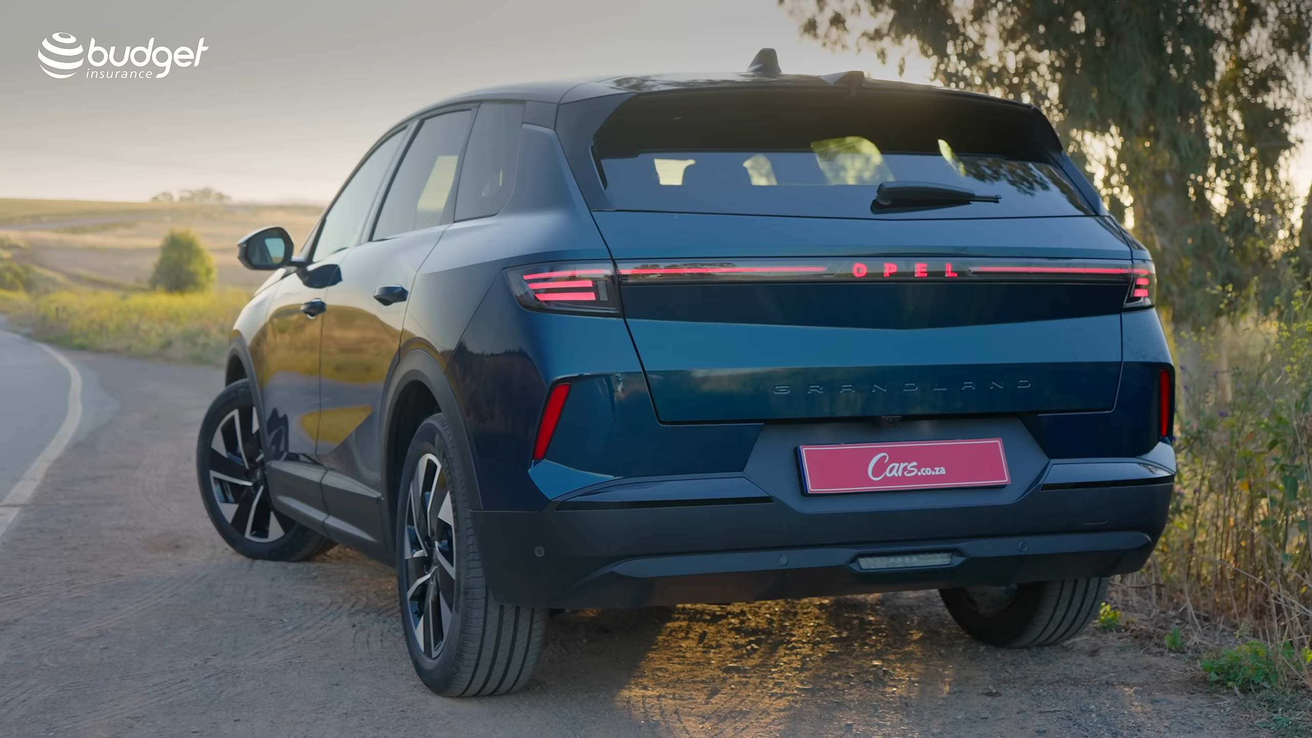 2nd-gen Opel Grandland rear three-quarter view