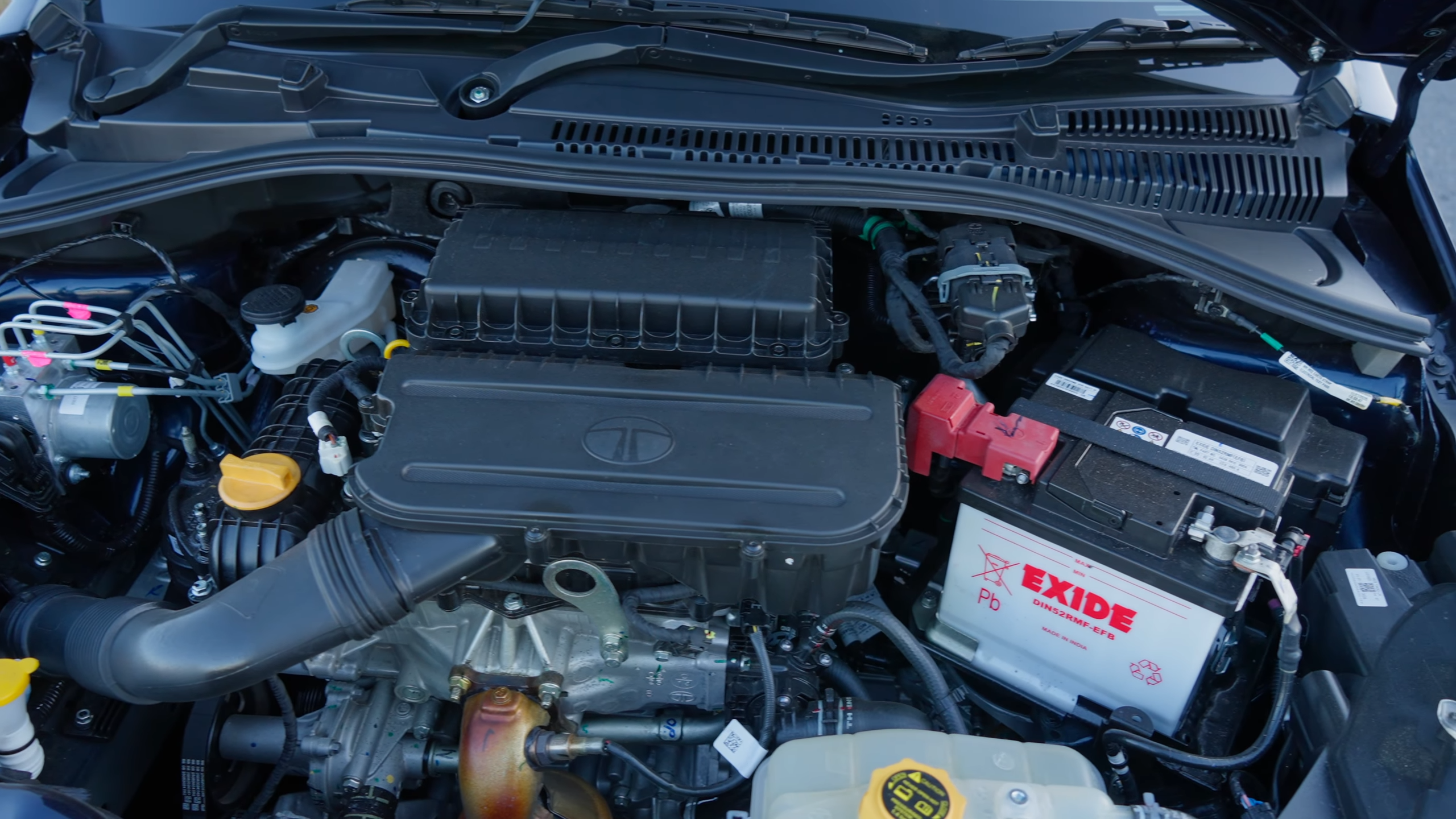 Tata Tiago engine bay