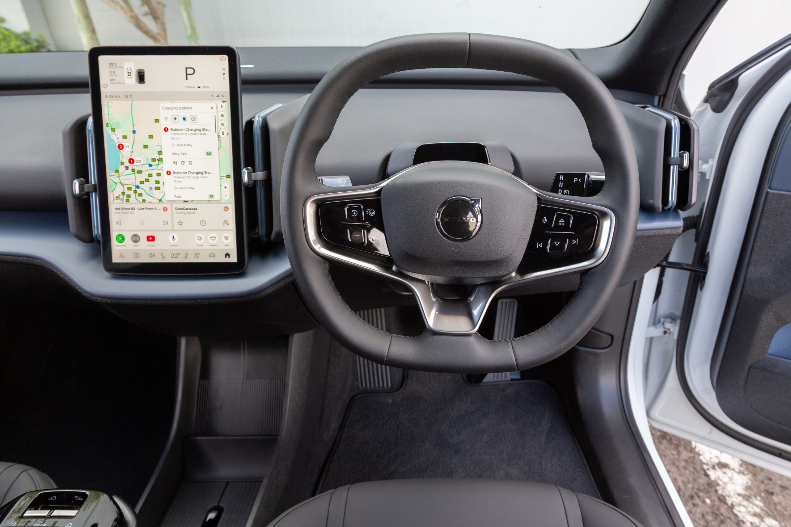 Volvo EX30 Cross Country interior