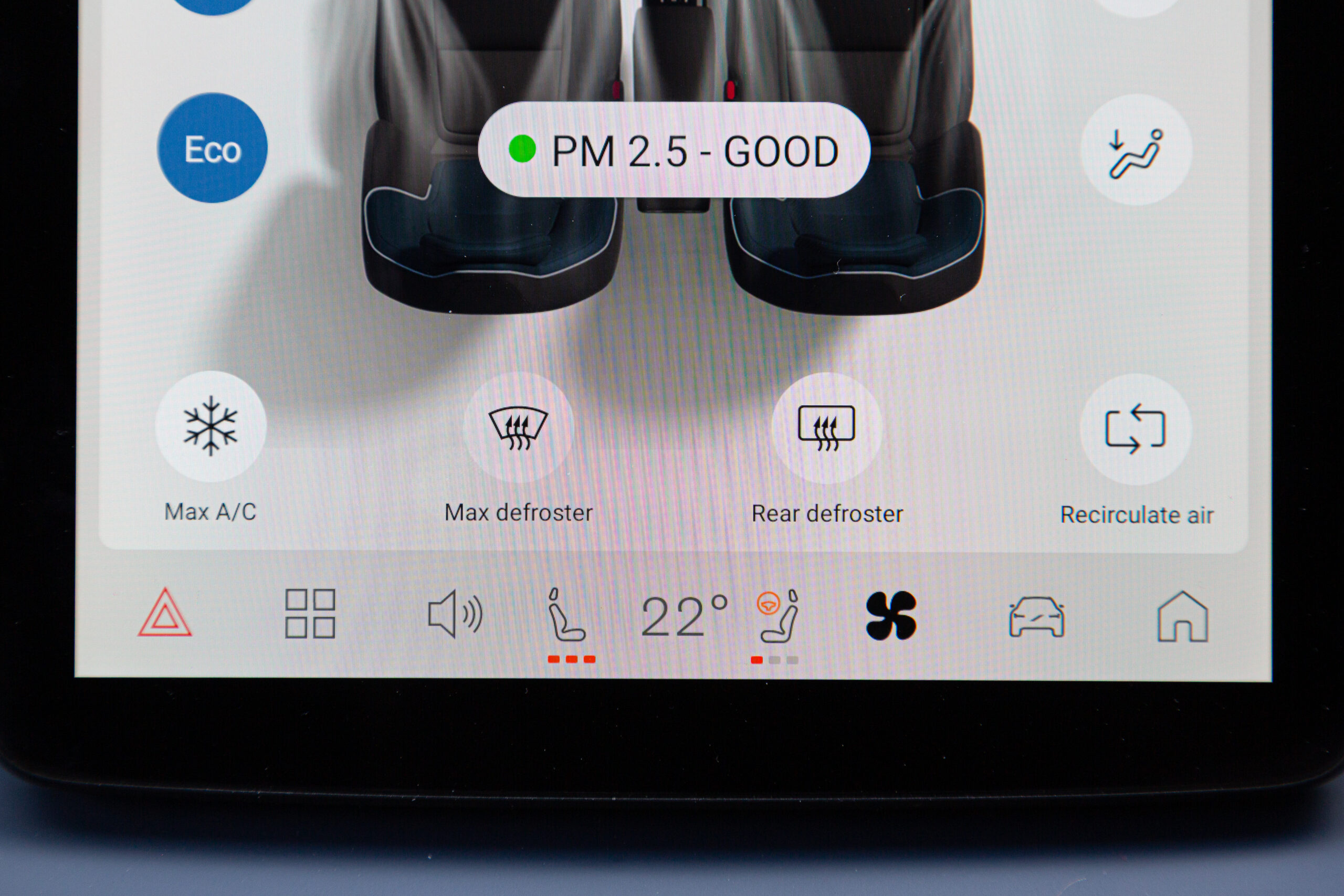 Volvo EX30 Cross Country heated seats