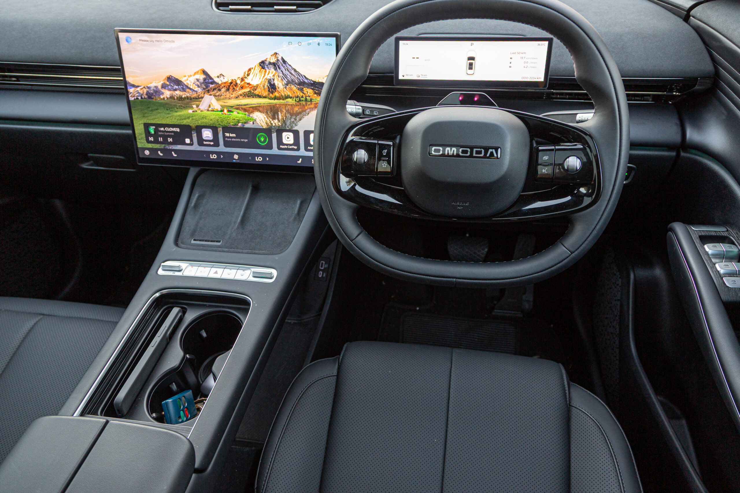 Omoda C7 SHS interior