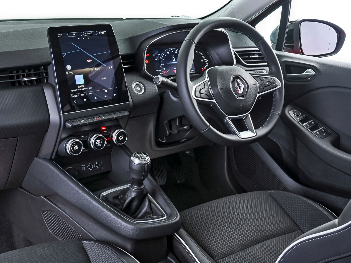 Renault Clio V cabin