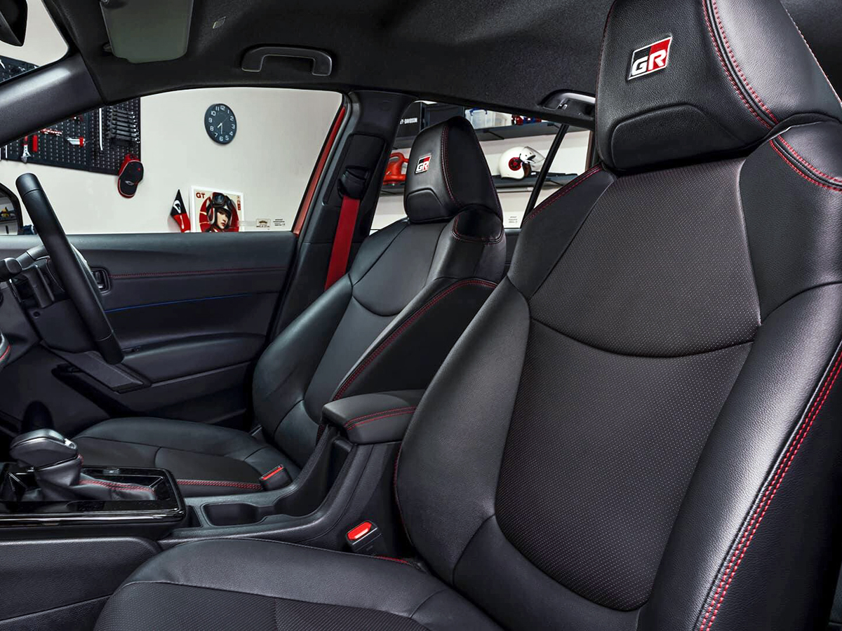 Toyota Corolla Cross GR-Sport seats