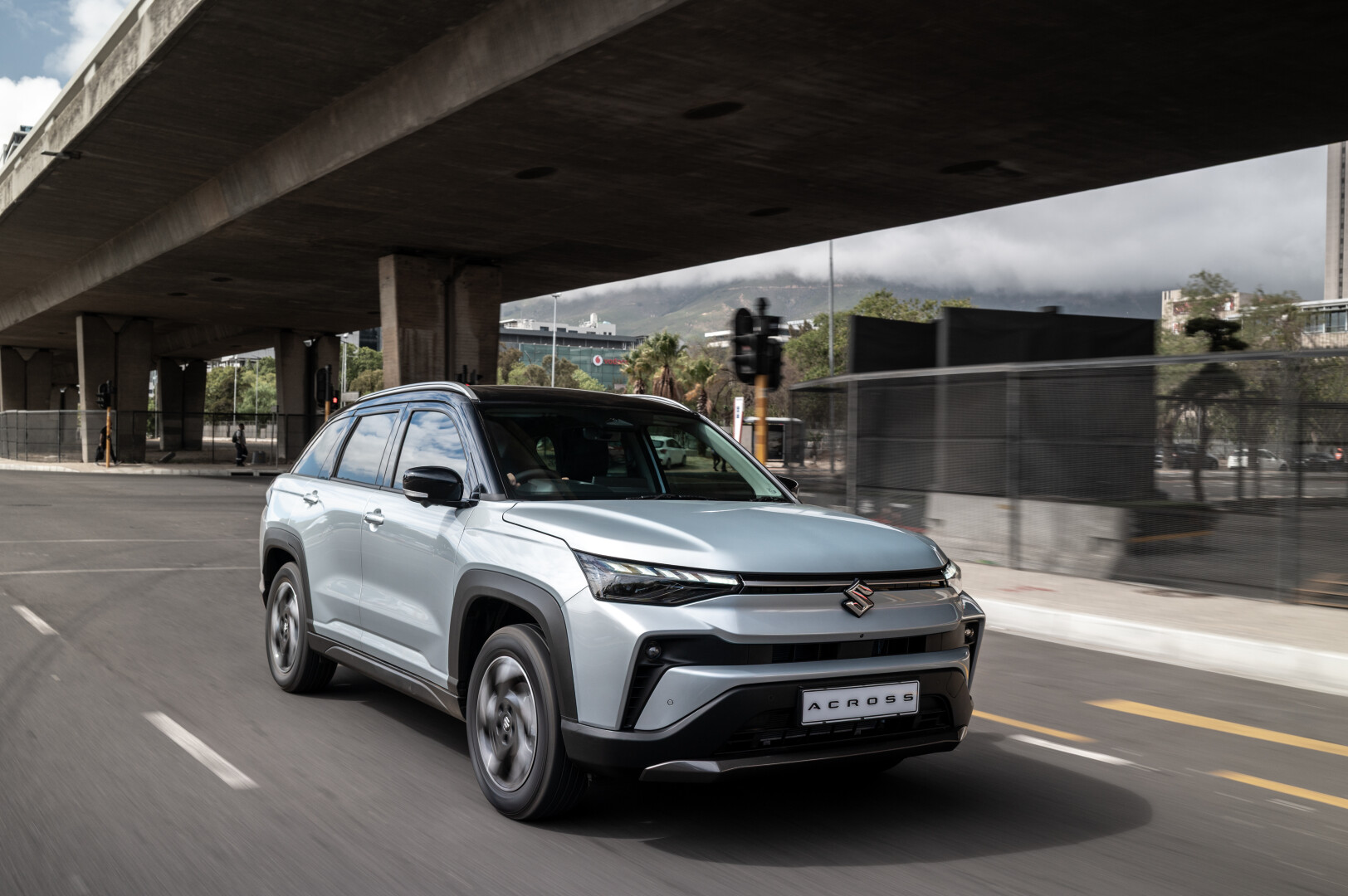 Suzuki Across driving