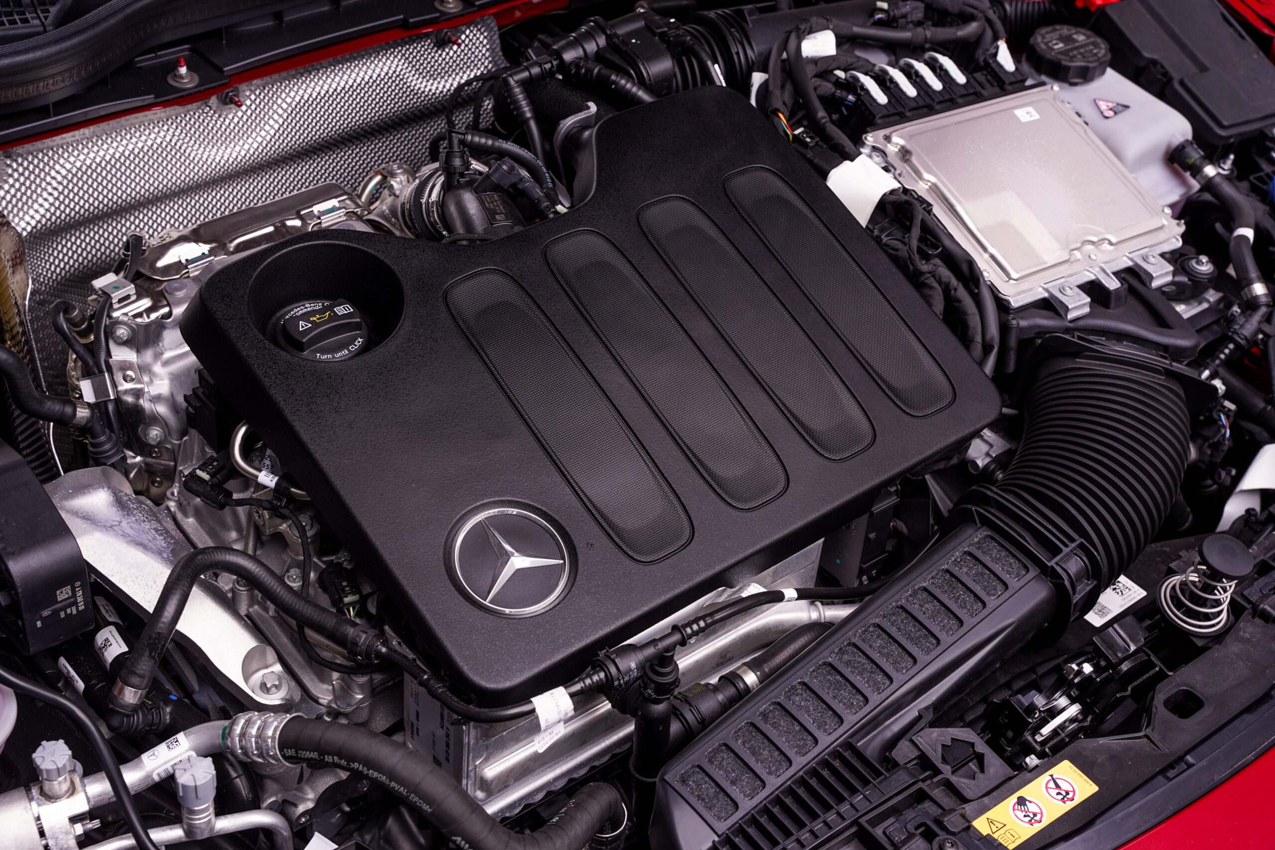 Mercedes-Benz CLA engine