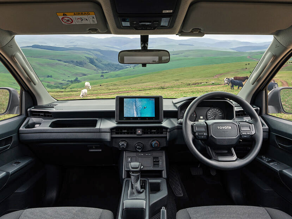 Toyota Hilux Single Cab SRX interior