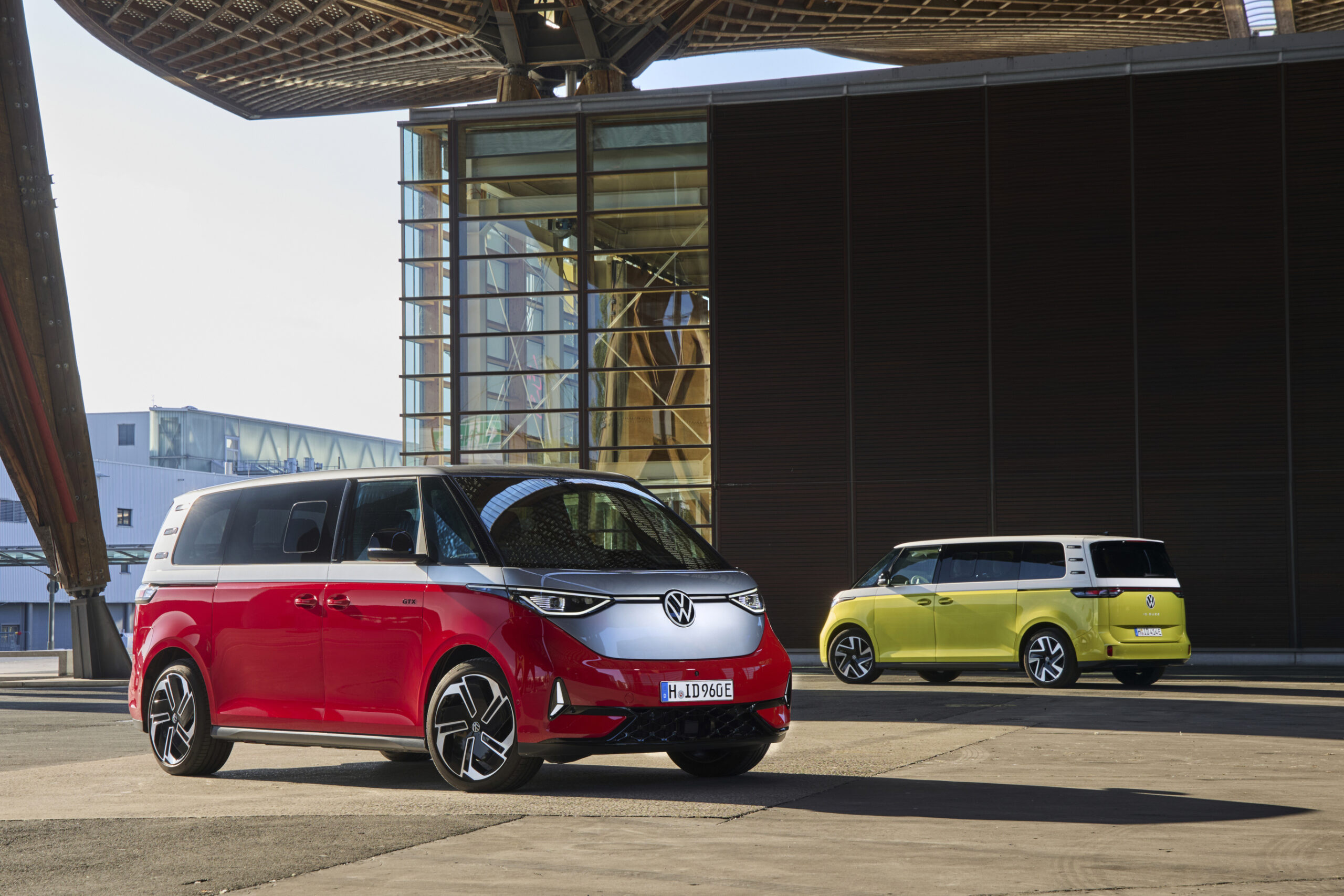 Volkswagen ID Buzz  red